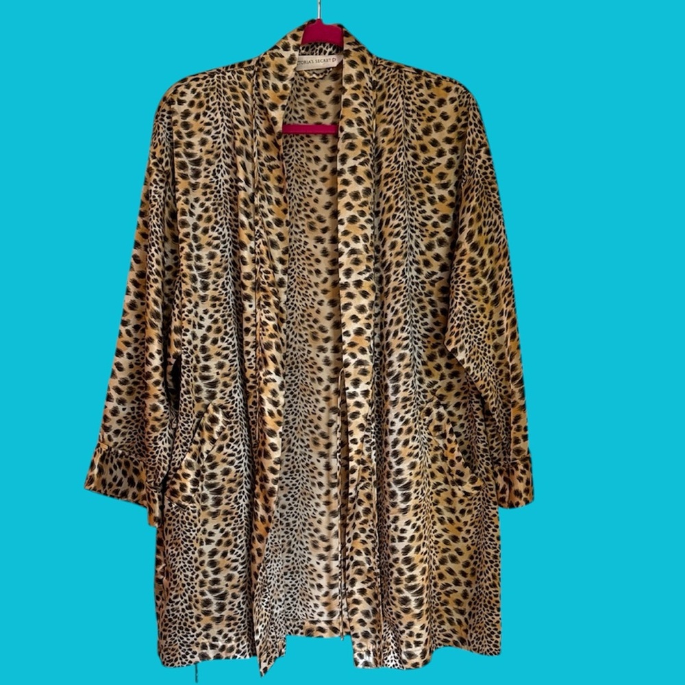 VICTORIA’S SECRET Leopard Robe Open‎ No Belt